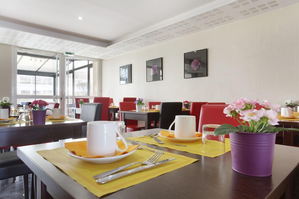 Appart Hotel Odalys City Aix En Provence Le Clos De La Chartreuse Αιξ-αν-Προβάνς Εξωτερικό φωτογραφία