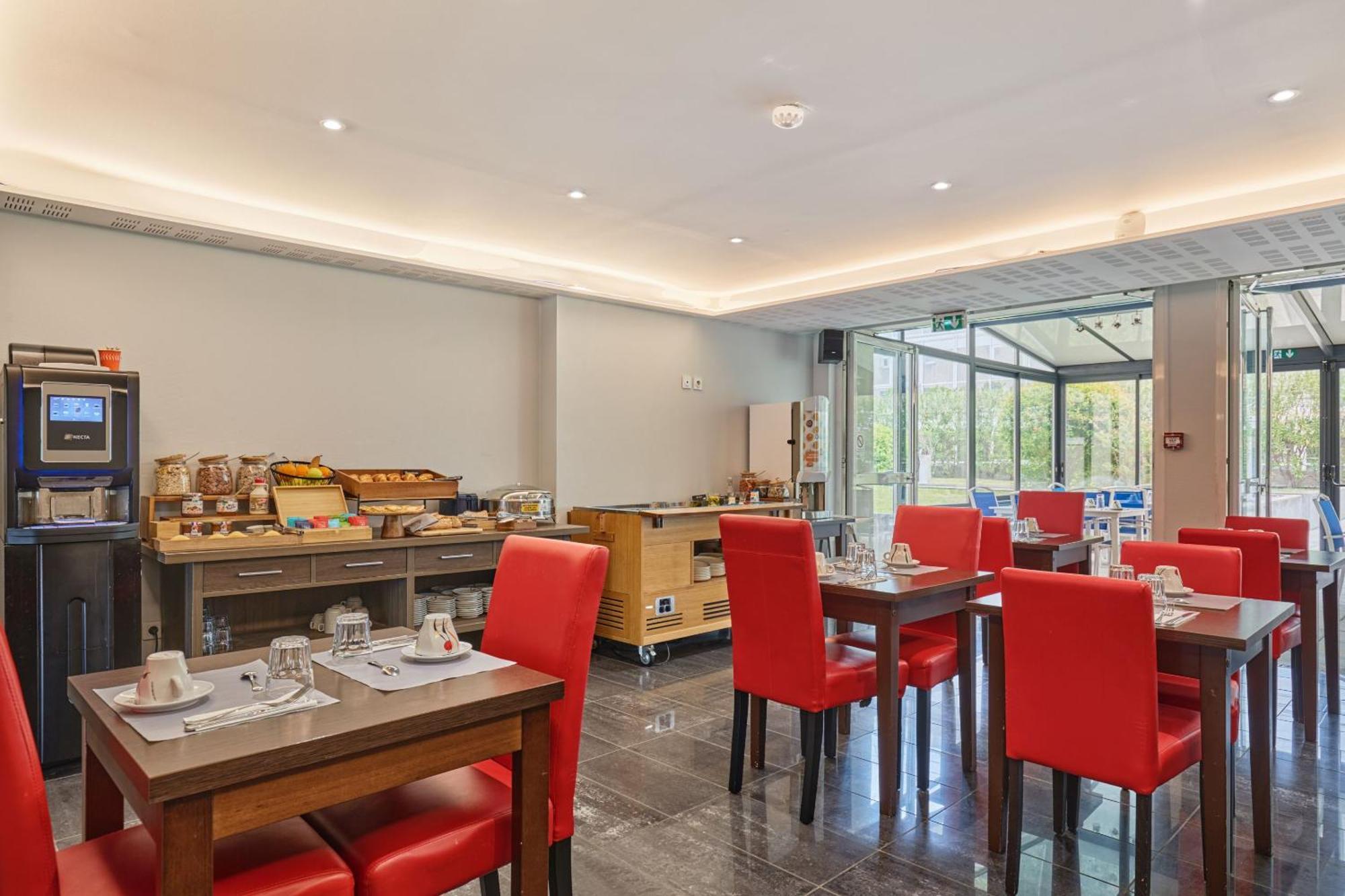 Appart Hotel Odalys City Aix En Provence Le Clos De La Chartreuse Αιξ-αν-Προβάνς Εξωτερικό φωτογραφία