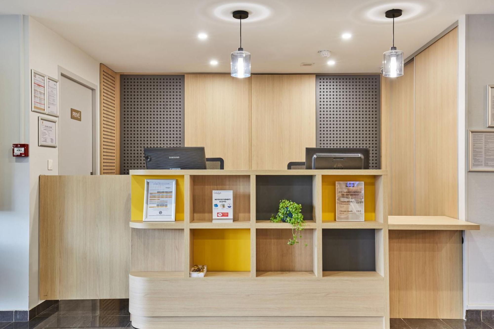 Appart Hotel Odalys City Aix En Provence Le Clos De La Chartreuse Αιξ-αν-Προβάνς Εξωτερικό φωτογραφία