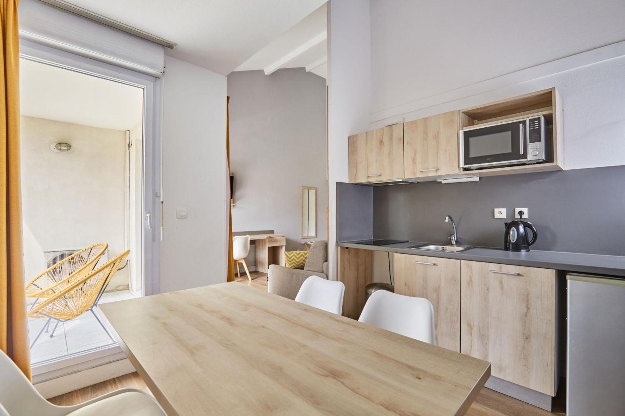 Appart Hotel Odalys City Aix En Provence Le Clos De La Chartreuse Αιξ-αν-Προβάνς Εξωτερικό φωτογραφία