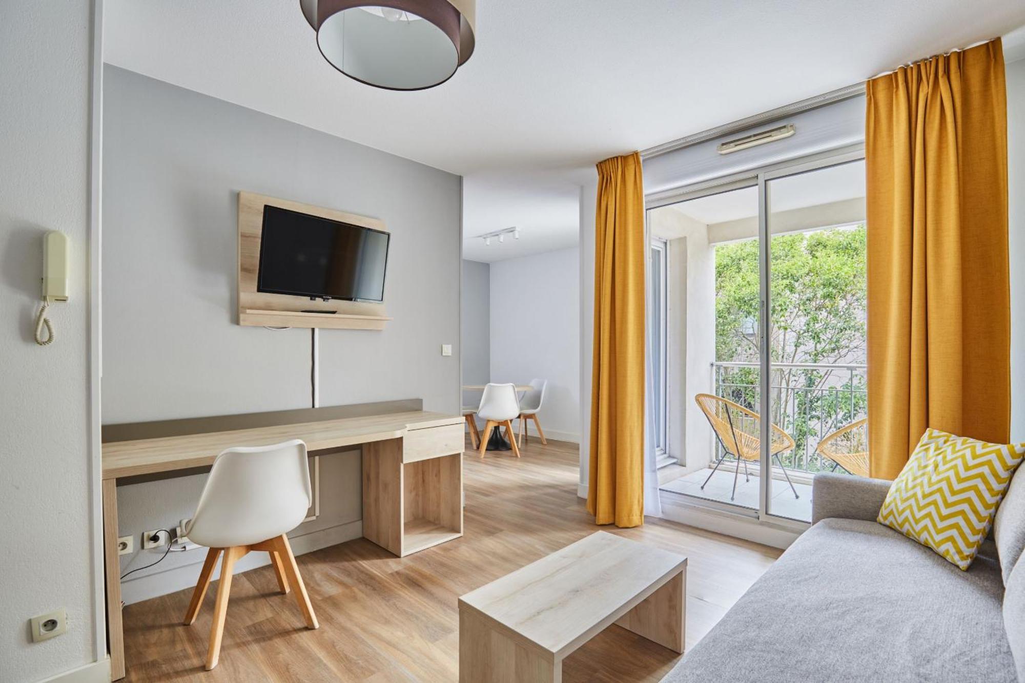 Appart Hotel Odalys City Aix En Provence Le Clos De La Chartreuse Αιξ-αν-Προβάνς Εξωτερικό φωτογραφία