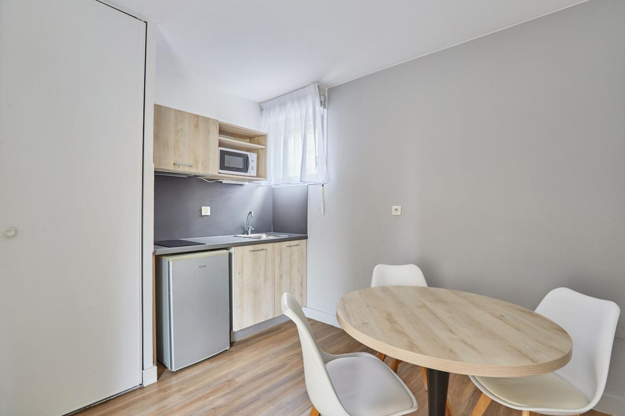 Appart Hotel Odalys City Aix En Provence Le Clos De La Chartreuse Αιξ-αν-Προβάνς Εξωτερικό φωτογραφία