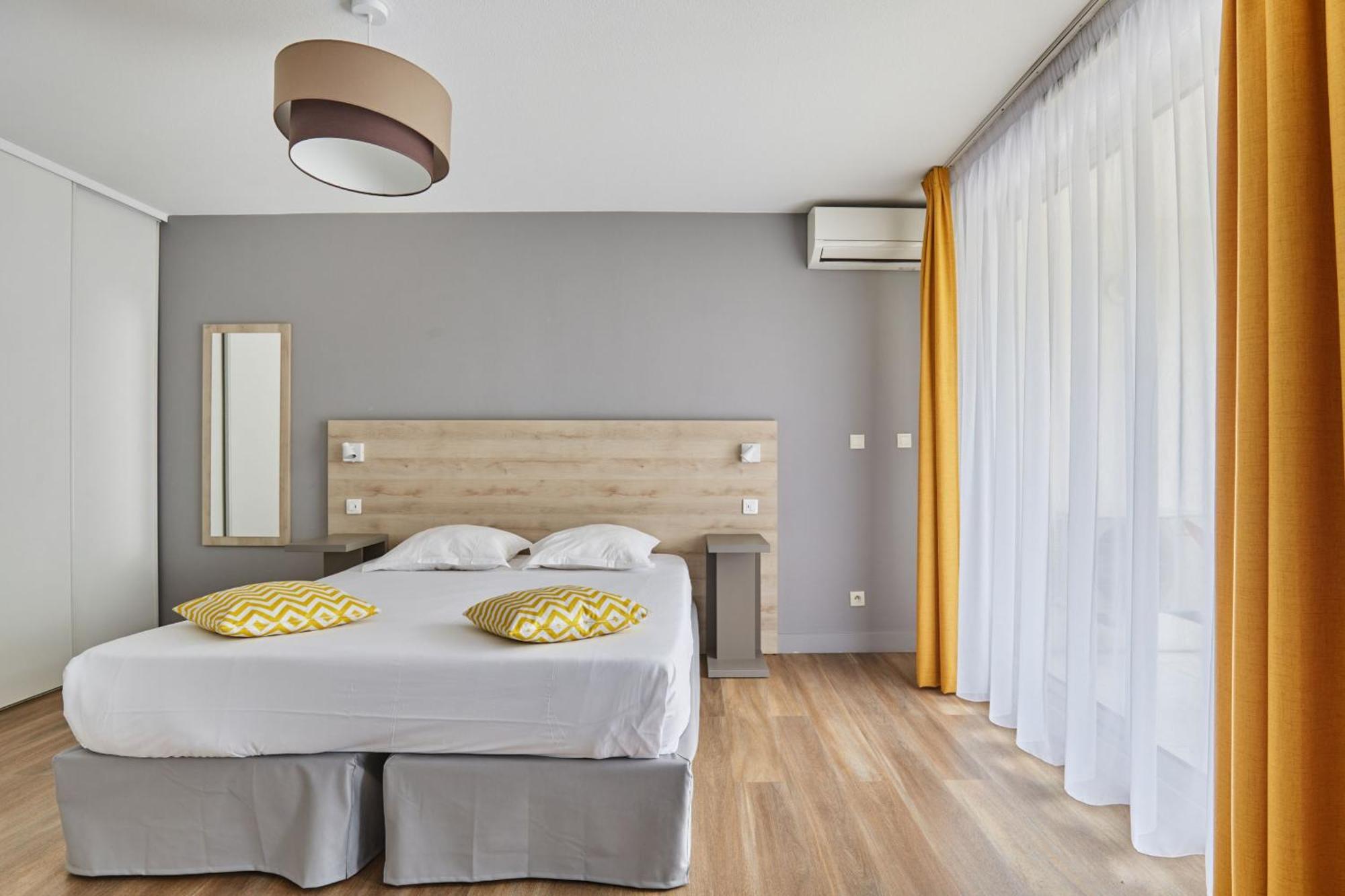 Appart Hotel Odalys City Aix En Provence Le Clos De La Chartreuse Αιξ-αν-Προβάνς Εξωτερικό φωτογραφία