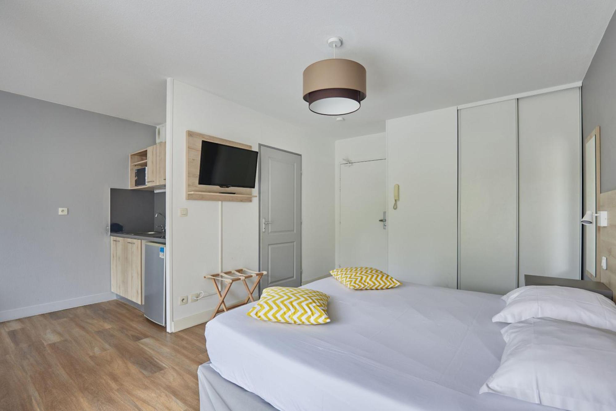 Appart Hotel Odalys City Aix En Provence Le Clos De La Chartreuse Αιξ-αν-Προβάνς Εξωτερικό φωτογραφία